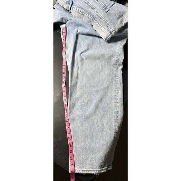 Abercrombie & Fitch The 90s Straight Low Rise Jeans - Picture 5 of 11